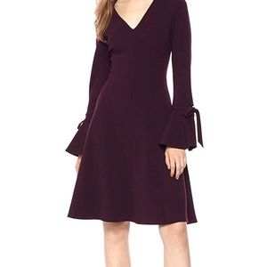✨NWT✨ Women’s Bell Sleeve Dress with Bows